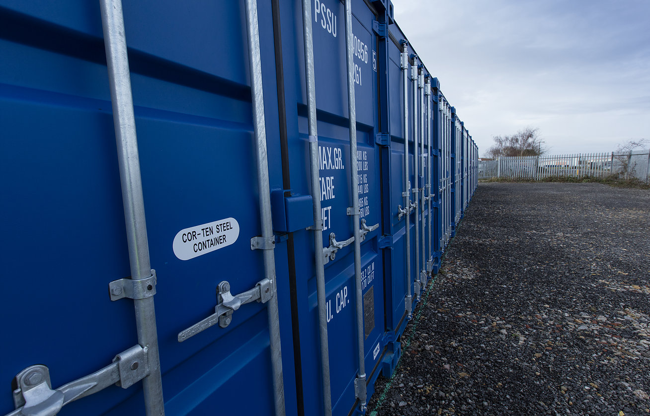 LN6 Self Storage containers